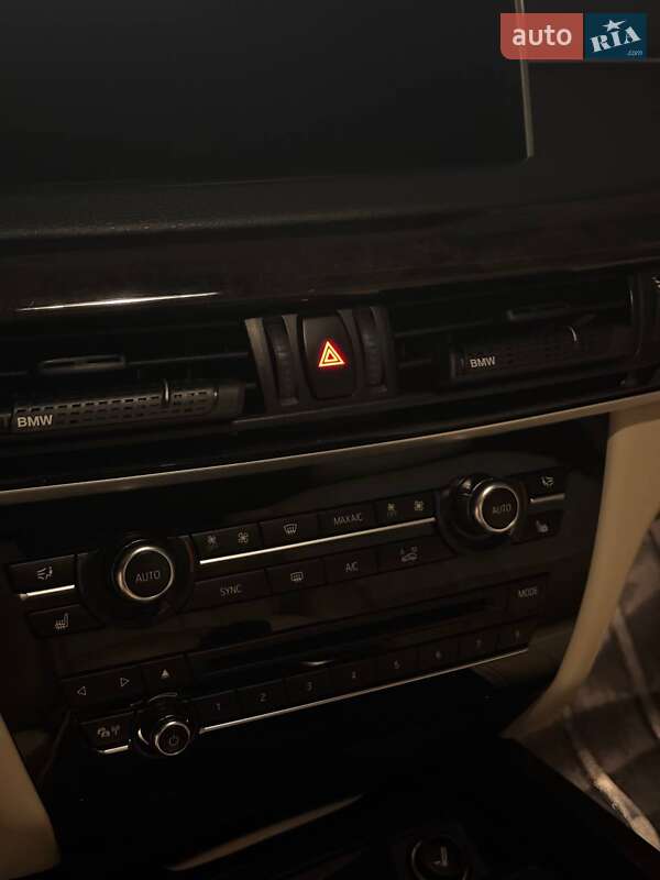 Позашляховик / Кросовер BMW X5 2016 в Львові