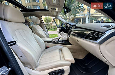 Позашляховик / Кросовер BMW X5 2014 в 