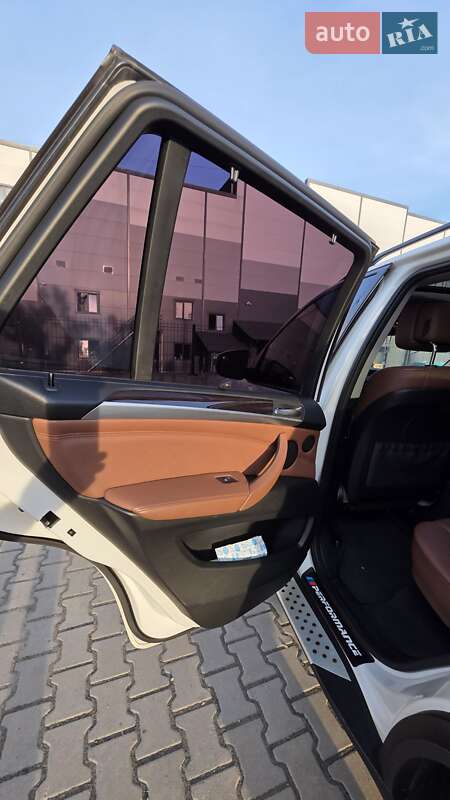 Внедорожник / Кроссовер BMW X5 2012 в Ивано-Франковске