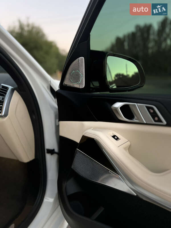 Внедорожник / Кроссовер BMW X5 2022 в Днепре