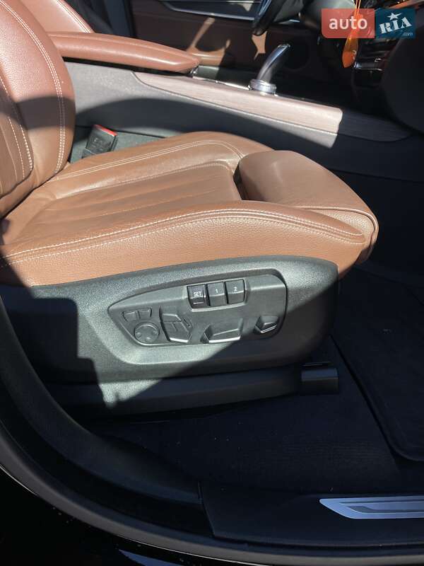 Позашляховик / Кросовер BMW X5 2017 в Львові