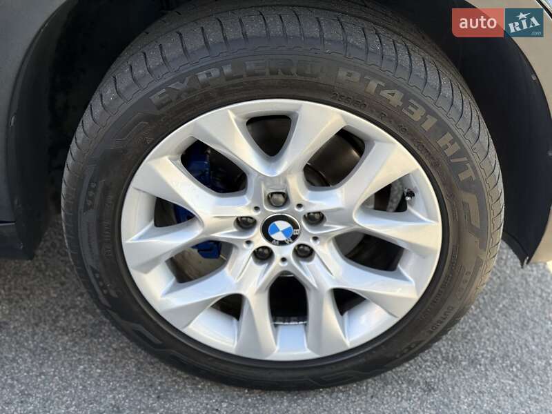 Внедорожник / Кроссовер BMW X5 2013 в Днепре