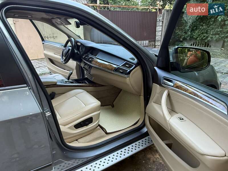 Позашляховик / Кросовер BMW X5 2008 в Запоріжжі