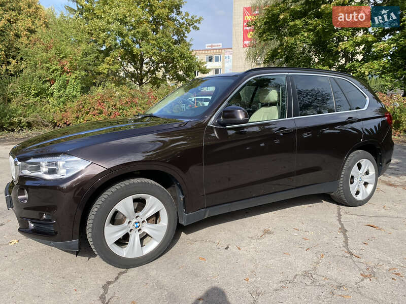 Внедорожник / Кроссовер BMW X5 2013 в Луцке