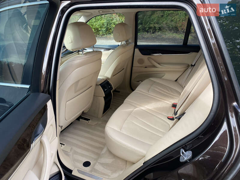 Внедорожник / Кроссовер BMW X5 2013 в Луцке