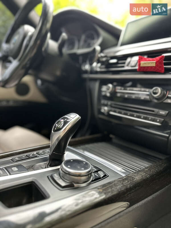 Позашляховик / Кросовер BMW X5 2014 в Києві