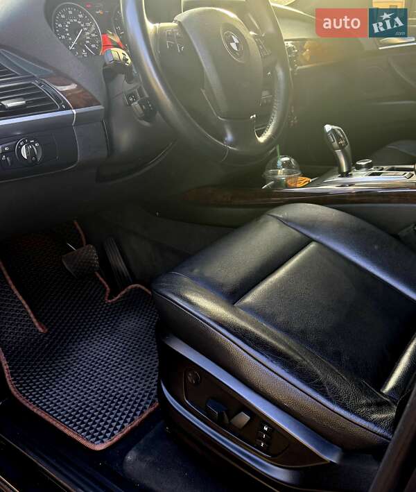 Внедорожник / Кроссовер BMW X5 2012 в Киеве