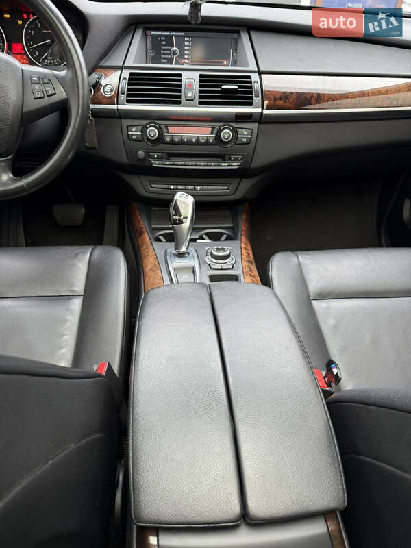 Позашляховик / Кросовер BMW X5 2011 в Києві