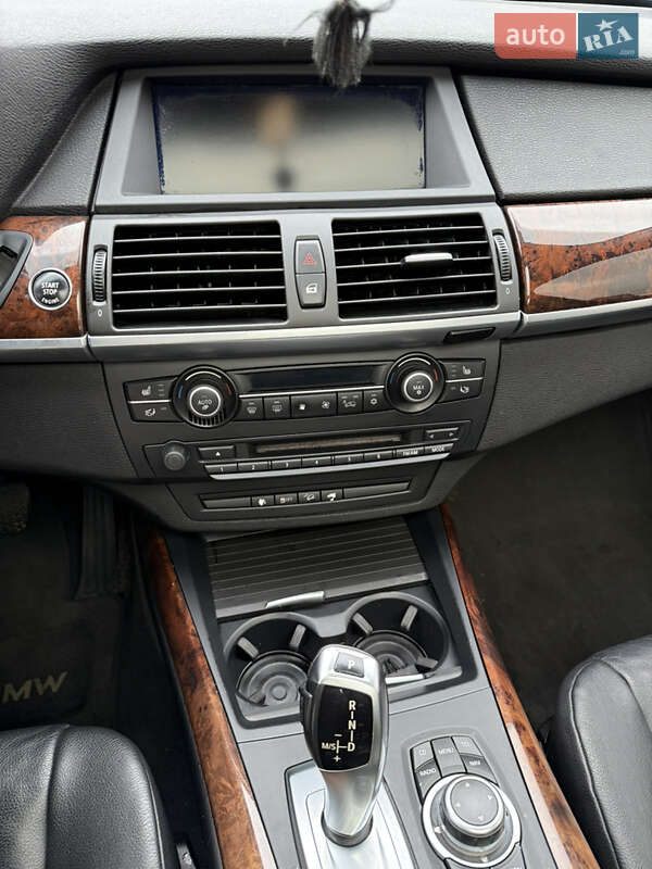 Позашляховик / Кросовер BMW X5 2011 в Києві