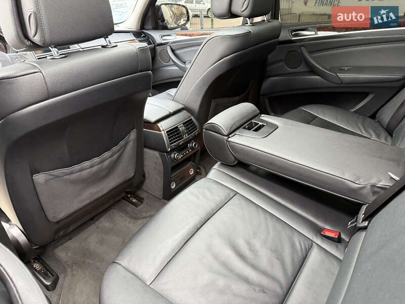 Позашляховик / Кросовер BMW X5 2011 в Києві
