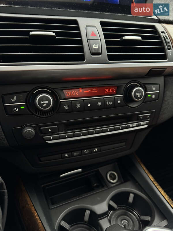 Внедорожник / Кроссовер BMW X5 2010 в Житомире