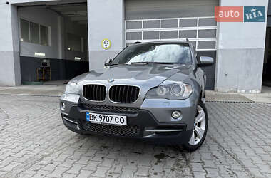Внедорожник / Кроссовер BMW X5 2010 в Сарнах