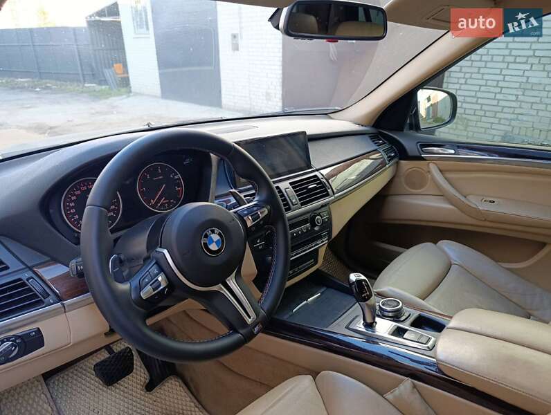 Позашляховик / Кросовер BMW X5 2010 в Львові