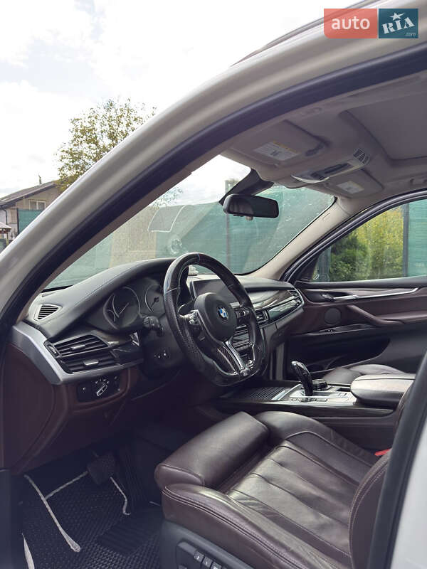Внедорожник / Кроссовер BMW X5 2015 в Черновцах