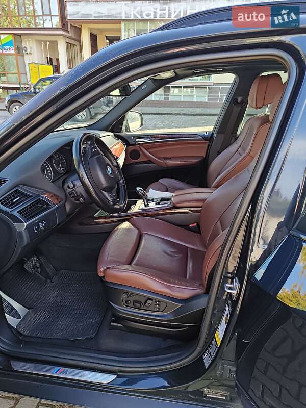 Внедорожник / Кроссовер BMW X5 2012 в Черновцах