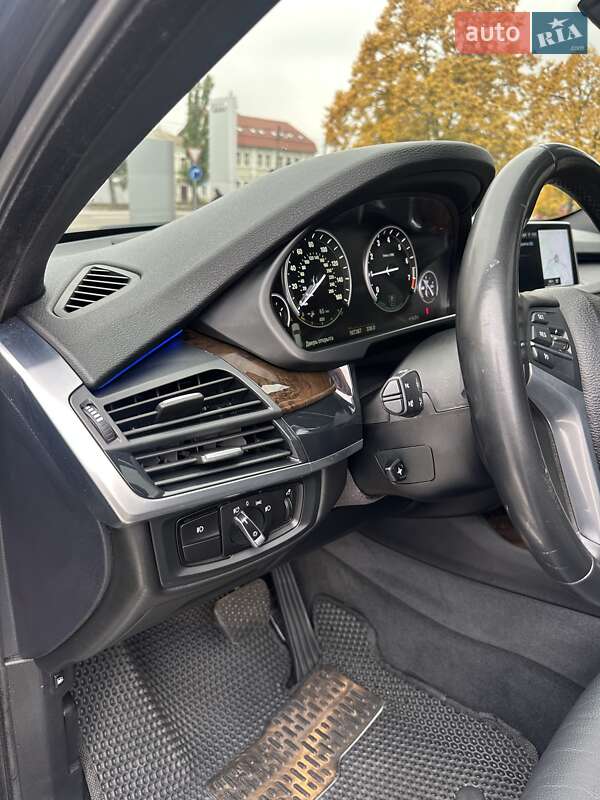 Внедорожник / Кроссовер BMW X5 2017 в Киеве