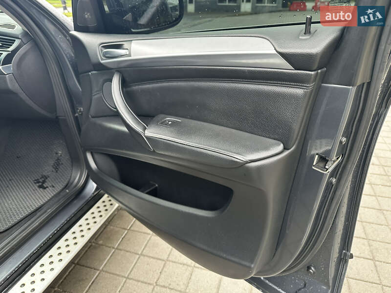 Внедорожник / Кроссовер BMW X5 2013 в Львове