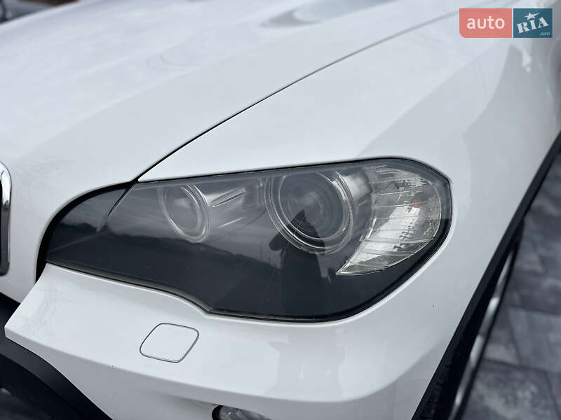 Позашляховик / Кросовер BMW X5 2010 в Вінниці
