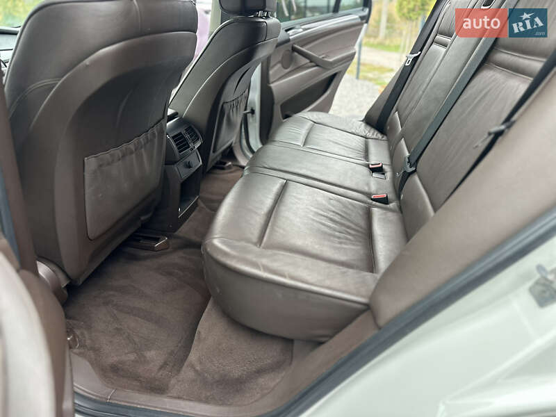 Позашляховик / Кросовер BMW X5 2010 в Вінниці