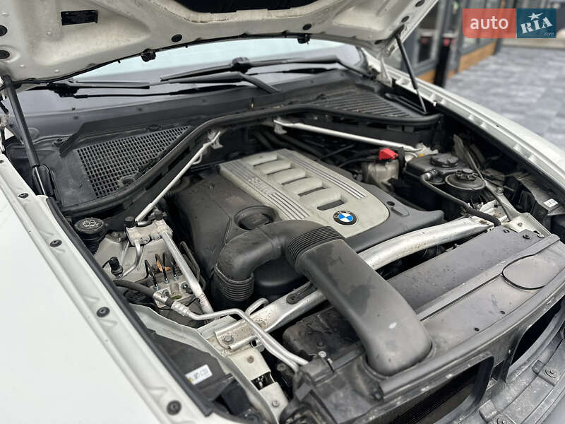 Позашляховик / Кросовер BMW X5 2010 в Вінниці