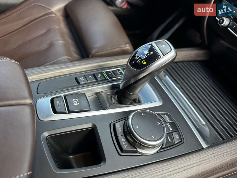 Позашляховик / Кросовер BMW X5 2015 в Дніпрі
