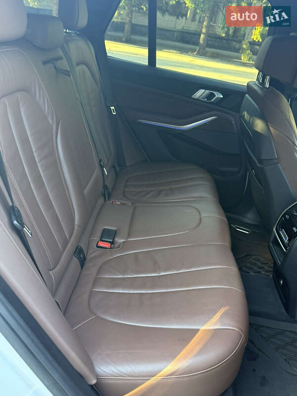 Внедорожник / Кроссовер BMW X5 2019 в Желтых Водах