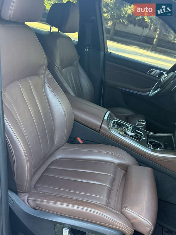 Внедорожник / Кроссовер BMW X5 2019 в Желтых Водах