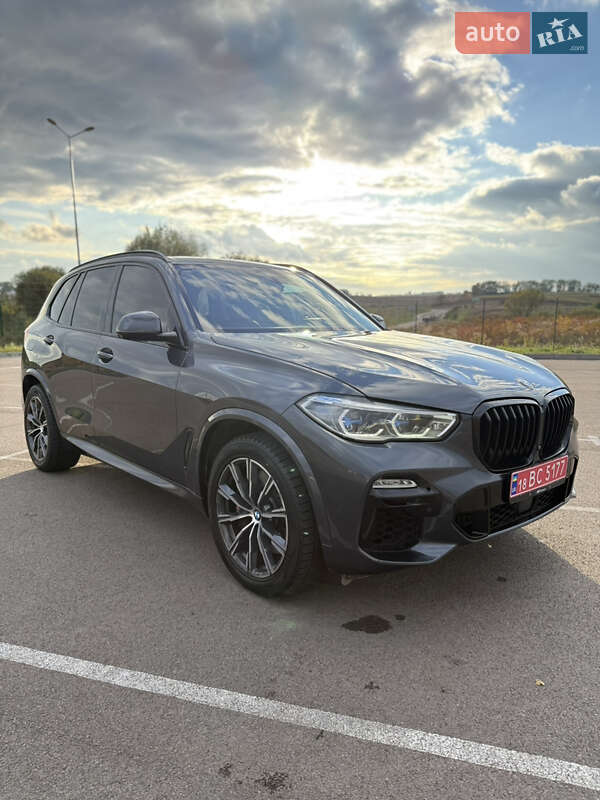 Внедорожник / Кроссовер BMW X5 2019 в Ровно
