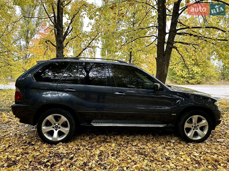 Внедорожник / Кроссовер BMW X5 2004 в Умани