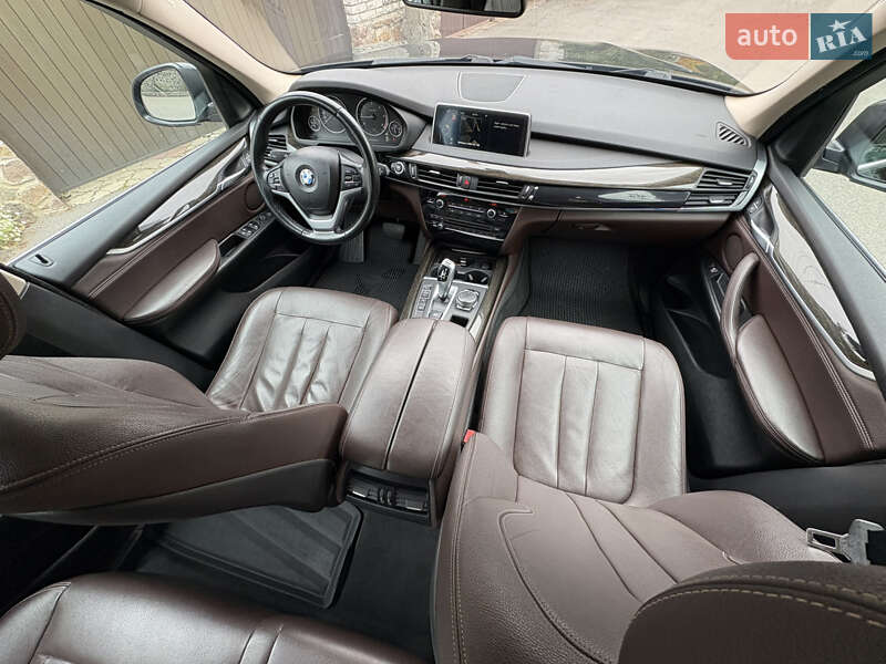 Позашляховик / Кросовер BMW X5 2015 в Києві