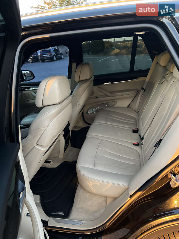 Позашляховик / Кросовер BMW X5 2013 в Вінниці