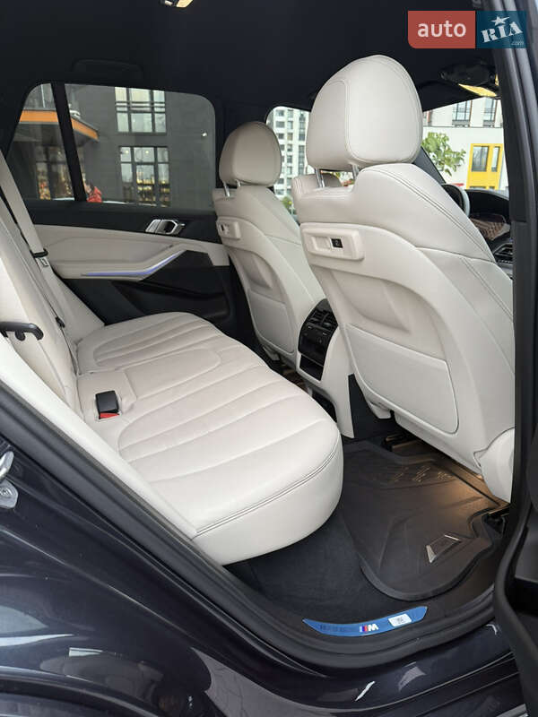 Внедорожник / Кроссовер BMW X5 2022 в Киеве