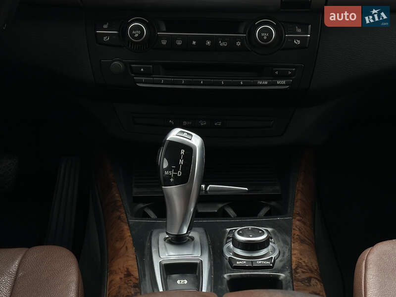 Внедорожник / Кроссовер BMW X5 2010 в Тернополе