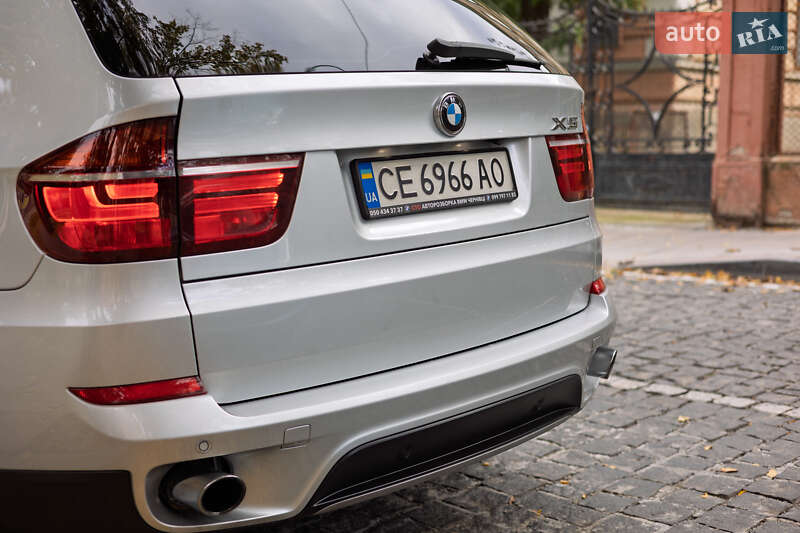 Внедорожник / Кроссовер BMW X5 2011 в Черновцах