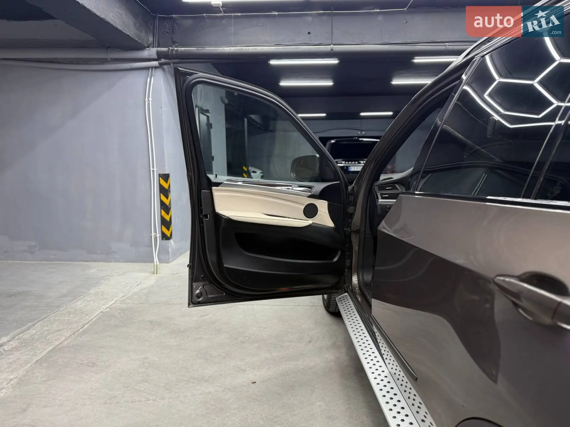 2011 BMW X5 - мініатюра 27