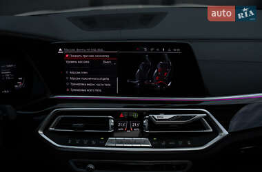 Внедорожник / Кроссовер BMW X5 2019 в 