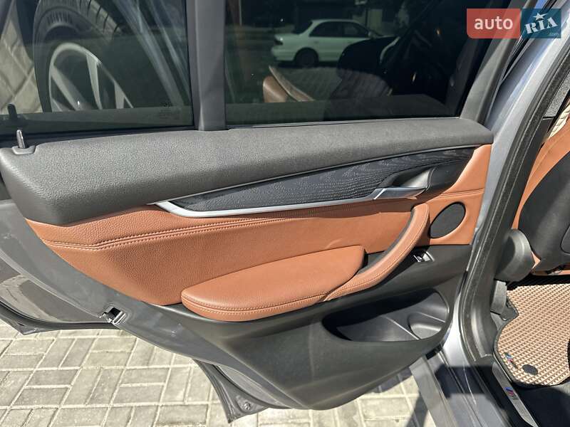 Позашляховик / Кросовер BMW X5 2016 в Лозовій