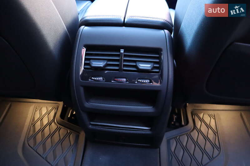 Внедорожник / Кроссовер BMW X5 2019 в Львове