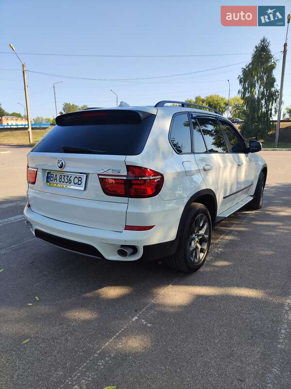 Позашляховик / Кросовер BMW X5 2013 в Києві фото 6 Позашляховик / Кросовер BMW X5 2013 в Києві