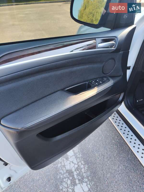 Позашляховик / Кросовер BMW X5 2013 в Києві фото 26 Позашляховик / Кросовер BMW X5 2013 в Києві