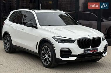 Внедорожник / Кроссовер BMW X5 2019 в 