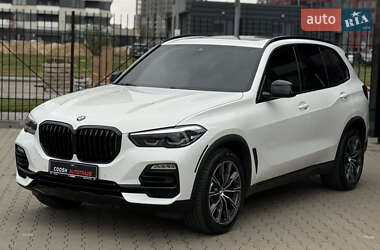 Внедорожник / Кроссовер BMW X5 2019 в 