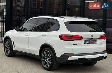 Внедорожник / Кроссовер BMW X5 2019 в 