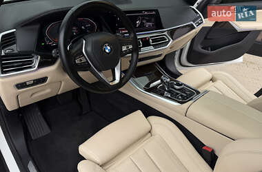 Внедорожник / Кроссовер BMW X5 2019 в 