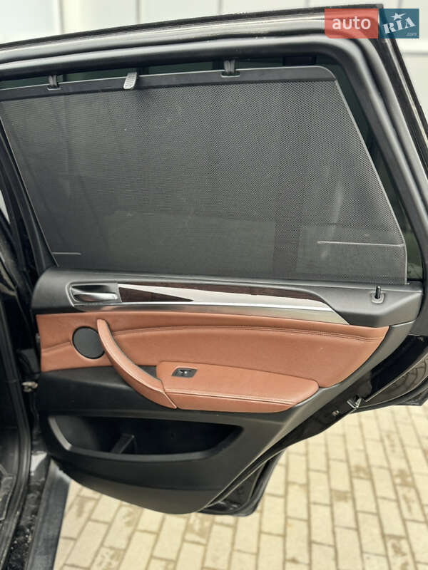 Внедорожник / Кроссовер BMW X5 2011 в Львове