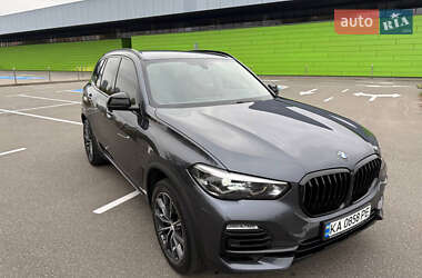 Внедорожник / Кроссовер BMW X5 2018 в 
