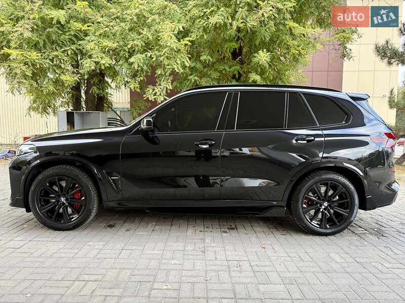 Внедорожник / Кроссовер BMW X5 2024 в Днепре