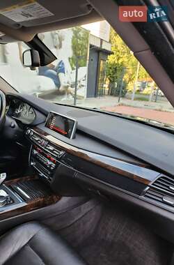 Внедорожник / Кроссовер BMW X5 2015 в 