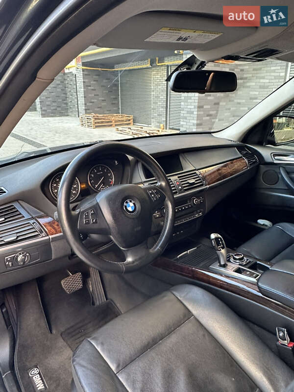 Позашляховик / Кросовер BMW X5 2010 в Житомирі фото 14 Позашляховик / Кросовер BMW X5 2010 в Житомирі