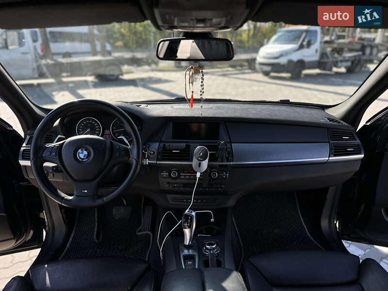 Внедорожник / Кроссовер BMW X5 2012 в Львове